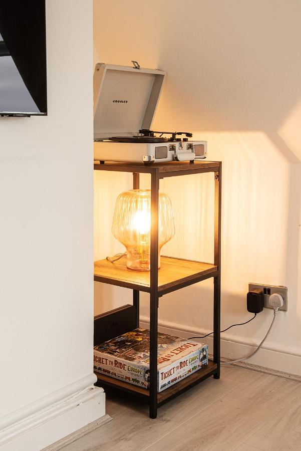 Central One-Bedroom, 99 Steps To The Sea Brighton Екстериор снимка